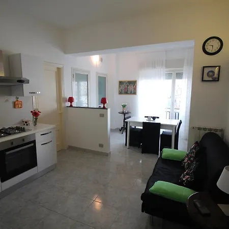 A Due Passi Dal Mare Apartament *
